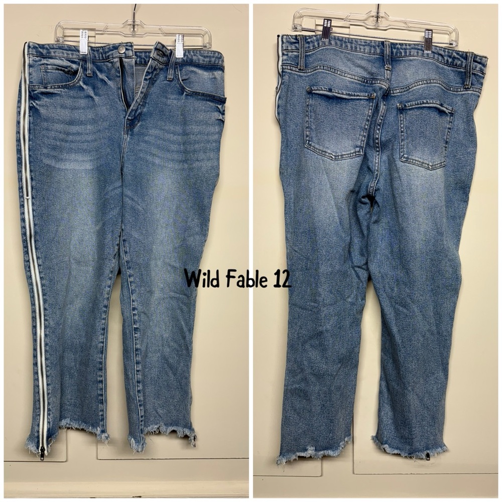 Wild Fable Blue Frayed Hem Cropped Jeans